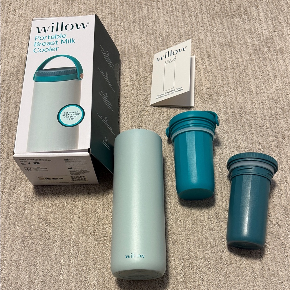 Willow Portable Breast Milk Cooler in Teal and Light Aqua
